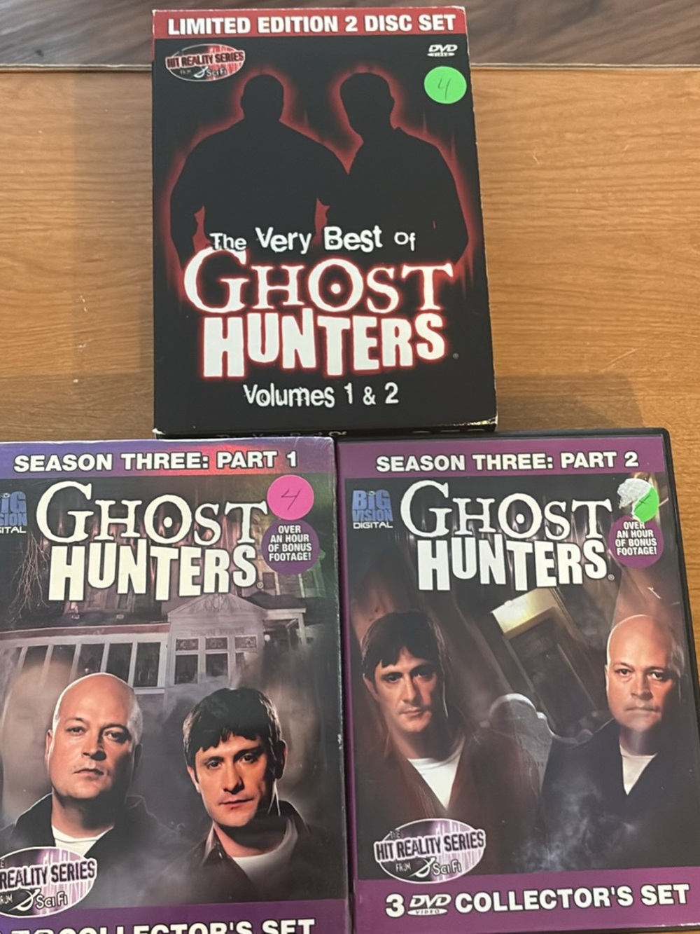 Ghost Hunters Season Three Part 1 & Part 2 + The Very Best Volumes 1 & 2 - Black